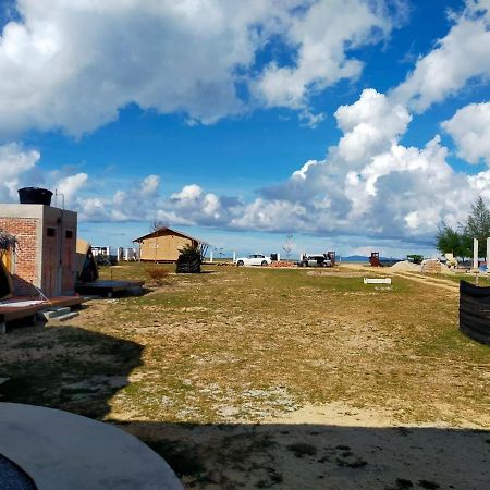 Rembulan Escape Bell Tent 1 Kampung Penarik Kültér fotó